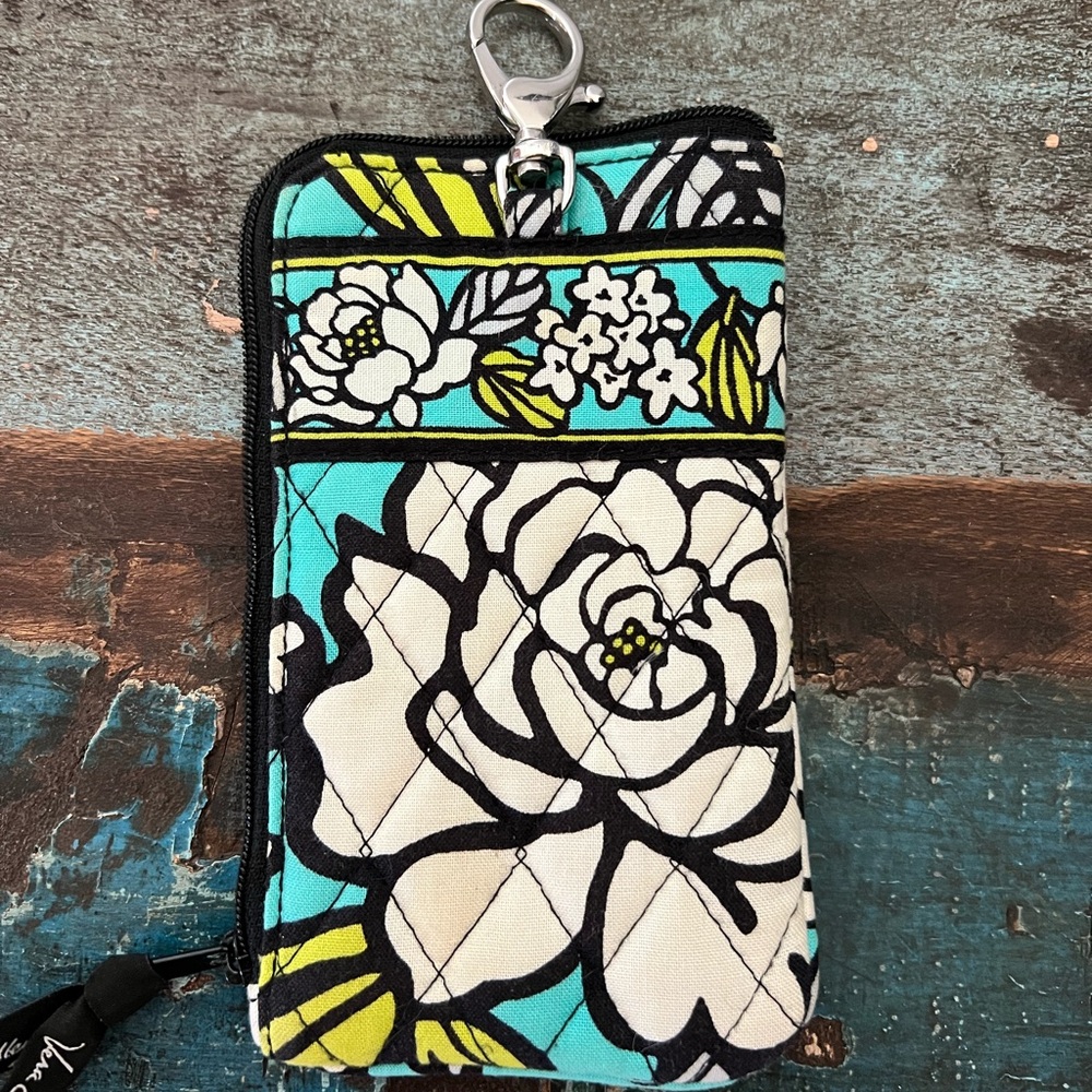 NWOT Vera Bradley Floral Patterned Phone Pouch